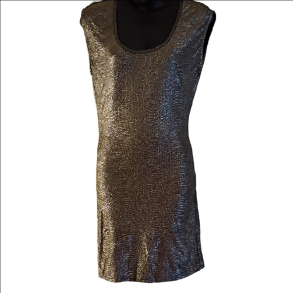6 Degrees Metallic Silver Mini Dress. Lightweight, Great For Packing! Size Small